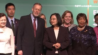 白綠藍對決變數大！英賴廝殺影響民調