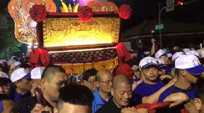 顏清標集合海線2巨頭　齊抬媽祖鑾轎