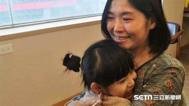 孩右耳聽損學習慢　勇媽：不要容忍她