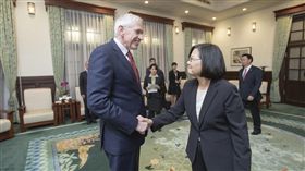 蔡英文總統16日下午接見「美國在台協會」（AIT）主席莫健（James Moriarty）。（圖／總統府提供）