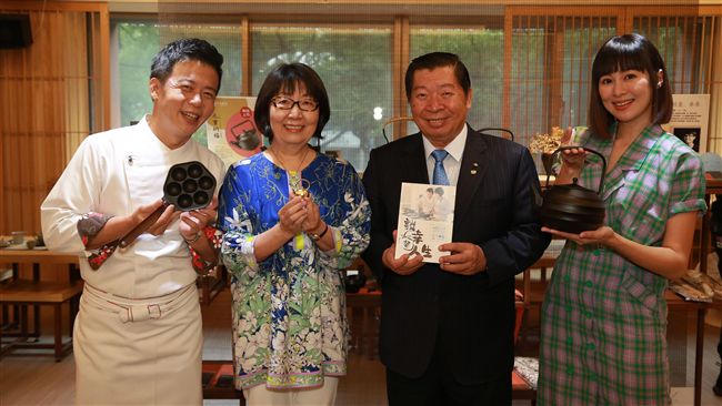 不退冰也能上桌？世界輕量之王鑄鐵鍋