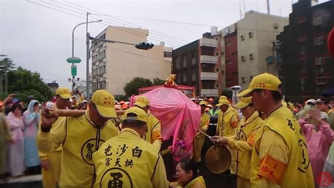 白沙屯媽顯慈悲！停安養院加持罕病童