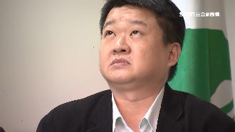 避免內耗　何博文哽咽宣布退立委初選