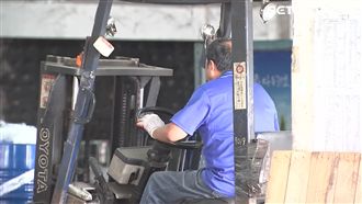 中連貨運收攤裁千人　員工憂工作難找