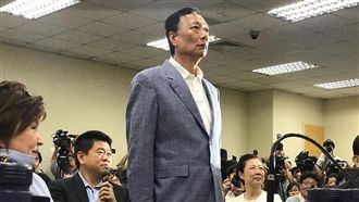 神預測！他去年點名郭董必選2020