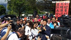 花蓮王傅崐萁出獄了（圖／翻攝畫面）