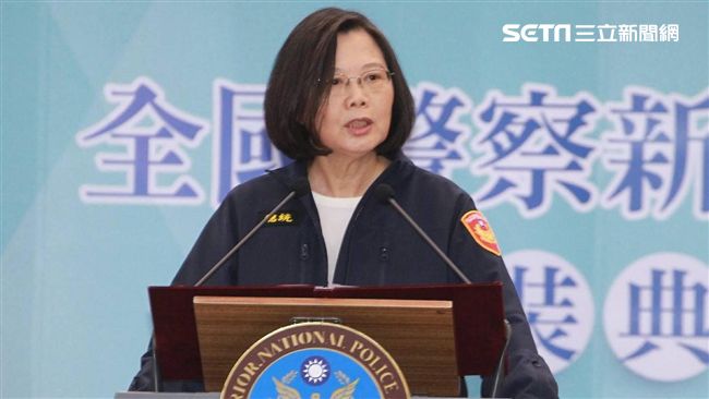 蔡英文總統18日出席「全國新式警便服換裝典禮」。（圖／記者邱榮吉攝）