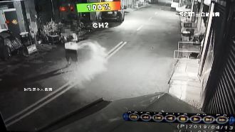 垃圾噪音糾紛　無良惡鄰疑半夜潑汽油