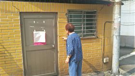  ▲海砂屋「全家福社區」社區18日因地震再震出3公尺裂縫（圖／住戶提供）