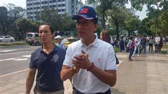 視察松仁路　郭董：有人說101太重