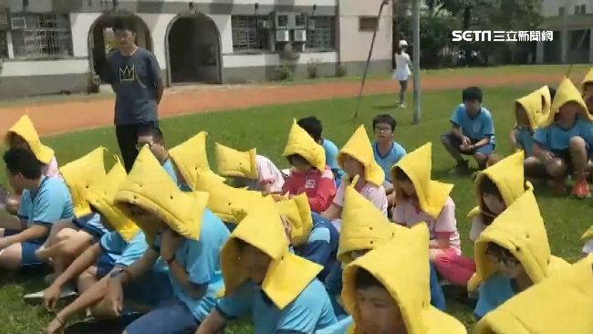 強震襲擊宜蘭　水管破裂、師生急疏散