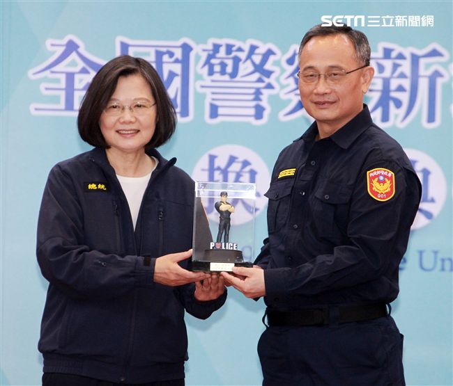 蔡英文總統18日出席「全國新式警便服換裝典禮」。（記者邱榮吉/攝影）