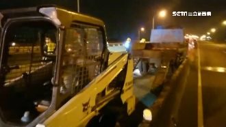 引擎突起火！司機驚險搶救保住山貓車