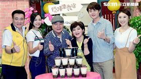 白雲、何蓓蓓、方駿、王彩樺、許富凱、謝金晶一同出席《鬥陣來鬧熱》殺青。（圖／華視提供）