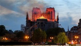 法國,首都,巴黎,聖母院,教堂,火災
翻攝推特