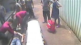 苗栗,電擊,漏電,水井,作業員（圖／翻攝畫面）