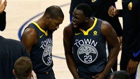 嗆杜蘭特「婊子」　勇士禁賽格林1場
NBA,金州勇士,Draymond Green,Kevin Durant,禁賽
翻攝自推特