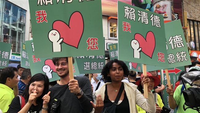 賴西門簽書…挖不走小英年輕支持度？