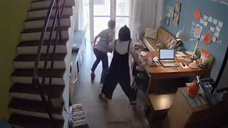 強震妻嚇傻狂叫…真男人這幕逼哭網友