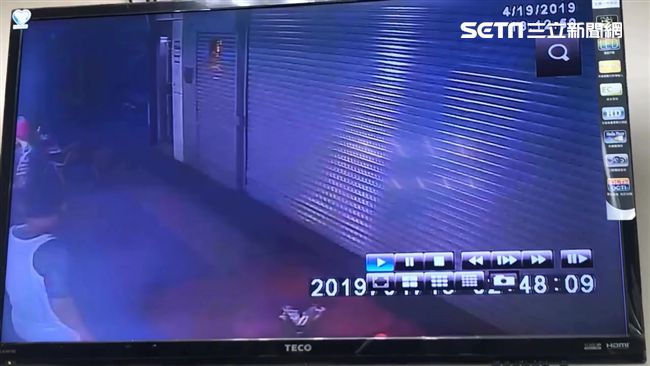 8旬翁凌晨外出遛狗　竟遭醉漢痛毆