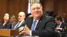 美國務卿蓬佩奧：注意到中國對台侵略性行動美國國務卿蓬佩奧指出，注意到中國不斷增加區域活動，包括政治資訊戰與軍事行動，也看到中國對台灣更具侵略性的做法。美方每回與中方對話時也都是從這些議題著手，他認為中方了解美國的政策恆久不變。中央社記者江今葉華盛頓攝　108年4月11日