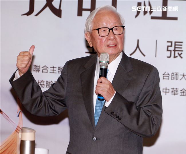 台大EMBA校友基金會前瞻講座，特別邀請張忠謀先生演講「我的經營學習｣。（記者邱榮吉/攝影）