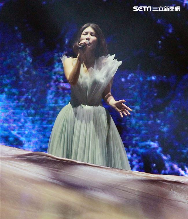 許茹芸「綻放的綻放的綻放」巡迴演唱台北小巨蛋開唱。（記者邱榮吉/攝影）