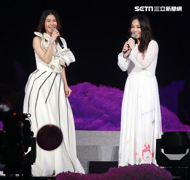 許茹芸「綻放的綻放的綻放」巡迴演唱特別嘉賓徐佳瑩。（記者邱榮吉/攝影）