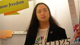 唐鳳遭同居伴侶提告家暴。（圖／翻攝自臉書）