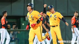  ▲中信兄弟詹子賢再見全壘打。（圖／記者林士傑攝影）