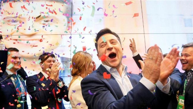 烏國諧星假戲真做！素人之姿當選總統
