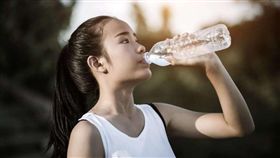 喝水,林世航,好食課,營養師
圖／翻攝自好食課網站