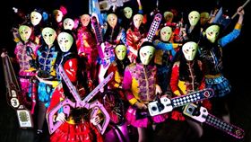 假面女子。(圖/翻攝自推特)