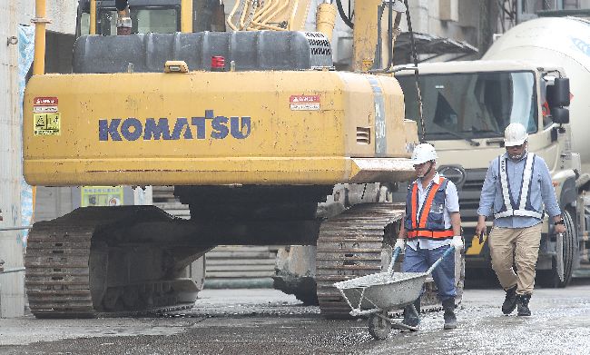 3月就業增5千人　失業率3.68%