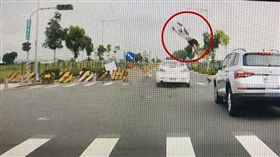 台中,車禍,大屯區,彈飛,號誌故障