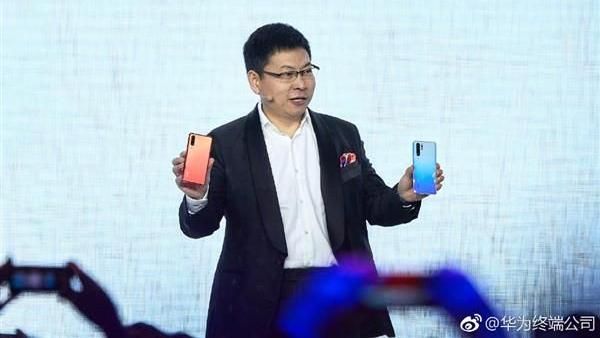 手機出貨量驚人　華為喊成為全球第一