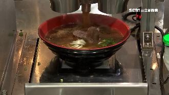 3分鐘出餐！機器人煮麵年省150萬