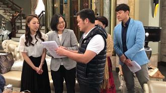 超嗨！蔡英文現身《炮仔聲》引暴動