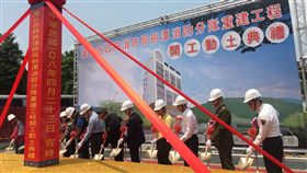 北市消劍潭分隊動土 預計110年竣工台北市消防局劍潭分隊原址一層樓高建物屋齡逾40年，為強化整體救災能量，規劃興建地下2層、地上10層的新大樓，23日舉行動土典禮，預計民國110年5月竣工。中央社記者黃麗芸攝 108年4月23日