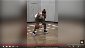 ▲甜瓜（Carmelo Anthony）練球影片曝光。（圖／翻攝自House of Highlights）