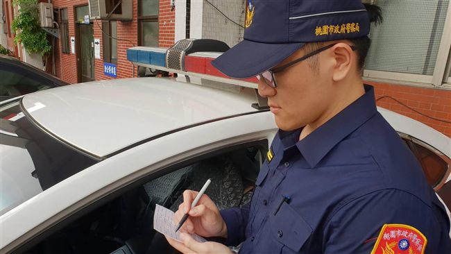 未協助開道送醫遭怨　網友力挺桃園警