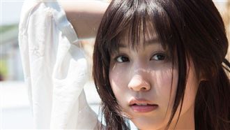 搭日本電車嗎？旁邊正妹也許拍過AV