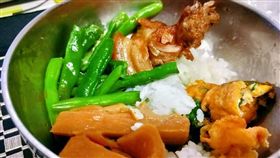 長輩,煮飯,稱讚,廚藝,悲劇,爆廢公社　圖／翻攝自臉書爆廢公社