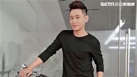 陳冠霖表示自己一演戲就是個戲狂。（圖／友恆國際提供）