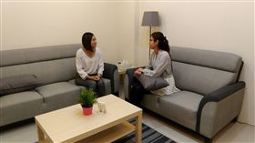 中市免付費無憂專線 傾聽勞工心聲台中市勞工局設置免付費無憂專線，由專業人員接聽，傾聽勞工的壓力及困擾，提供諮詢及資源媒合服務。（市府提供）中央社記者郝雪卿傳真　108年4月24日