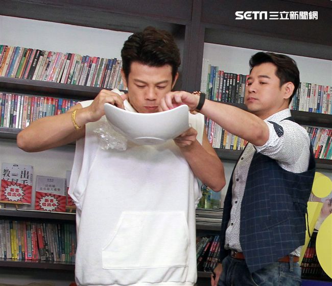 三立八點檔「炮仔聲」演員：陳志強、陳宇風、王宇婕、吳婉君與粉絲見面互動。（記者邱榮吉/攝影）