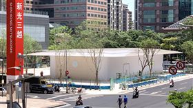 傳蘋果新直營店落腳北市信義區外界傳言，台灣第2家Apple Store直營店將落腳台北市信義區A13大遠百旁，但蘋果公司未證實。中央社記者吳家豪攝  108年4月25日