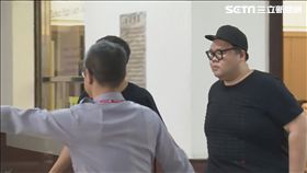 土豪哥,朱家龍,交保。翻攝畫面