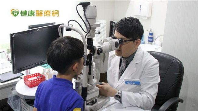 家長注意！小朋友的近視關鍵找到了！