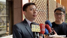 愛客發,員工自救會,律師,張宏暐。潘千詩攝影